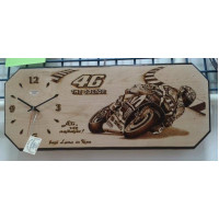 Unikatna stenska ura pirografija